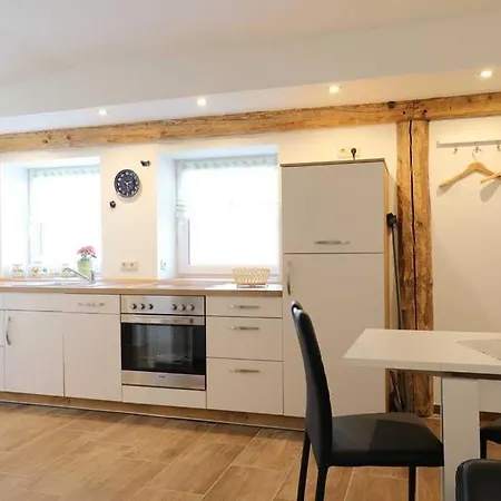 Tilda Daire Redewisch